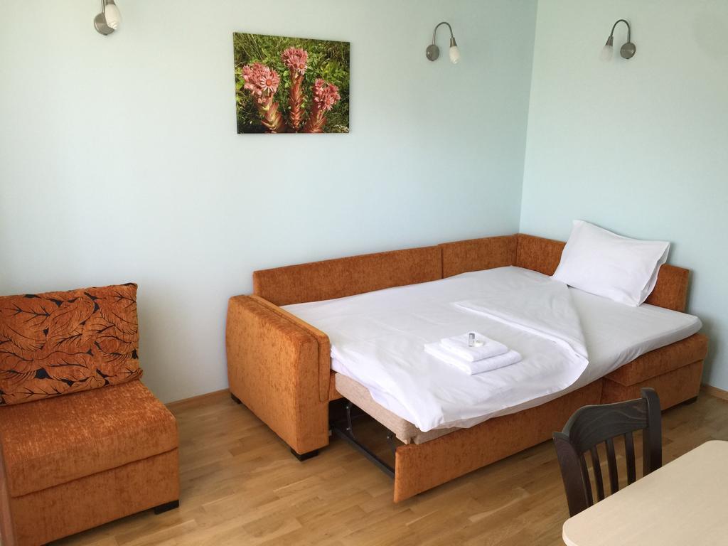 Mala Planina Guest House Iskrets Eksteriør billede