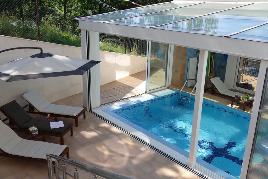 Mala Planina Guest House Iskrets Eksteriør billede