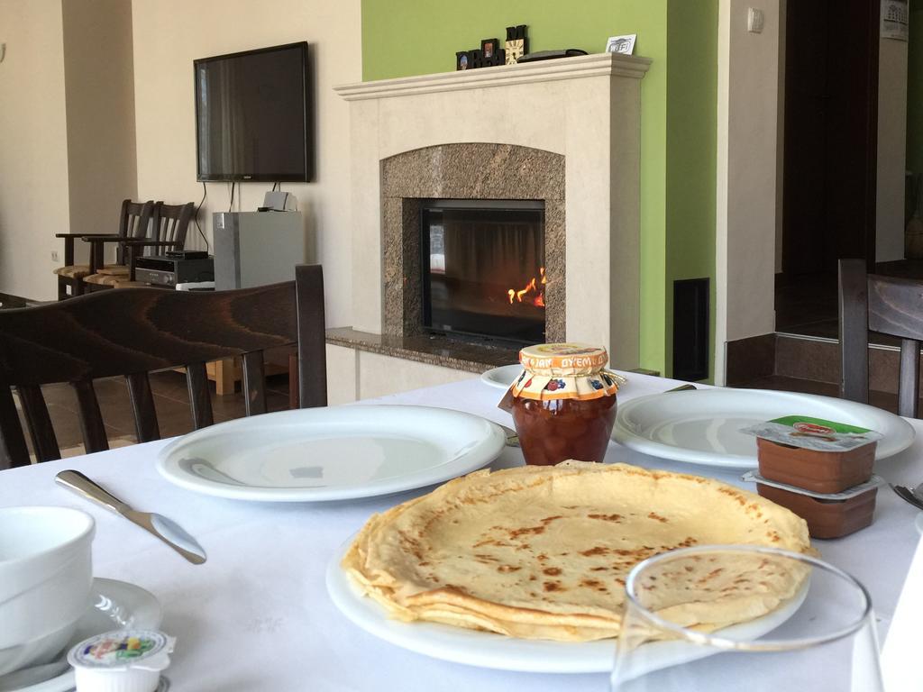 Mala Planina Guest House Iskrets Eksteriør billede